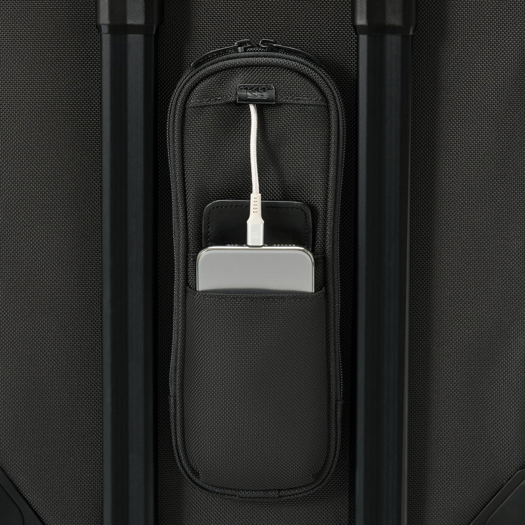 Briggs & Riley Baseline 22" Carry-On 2 Wheel Garment Bag - Black - Image 9