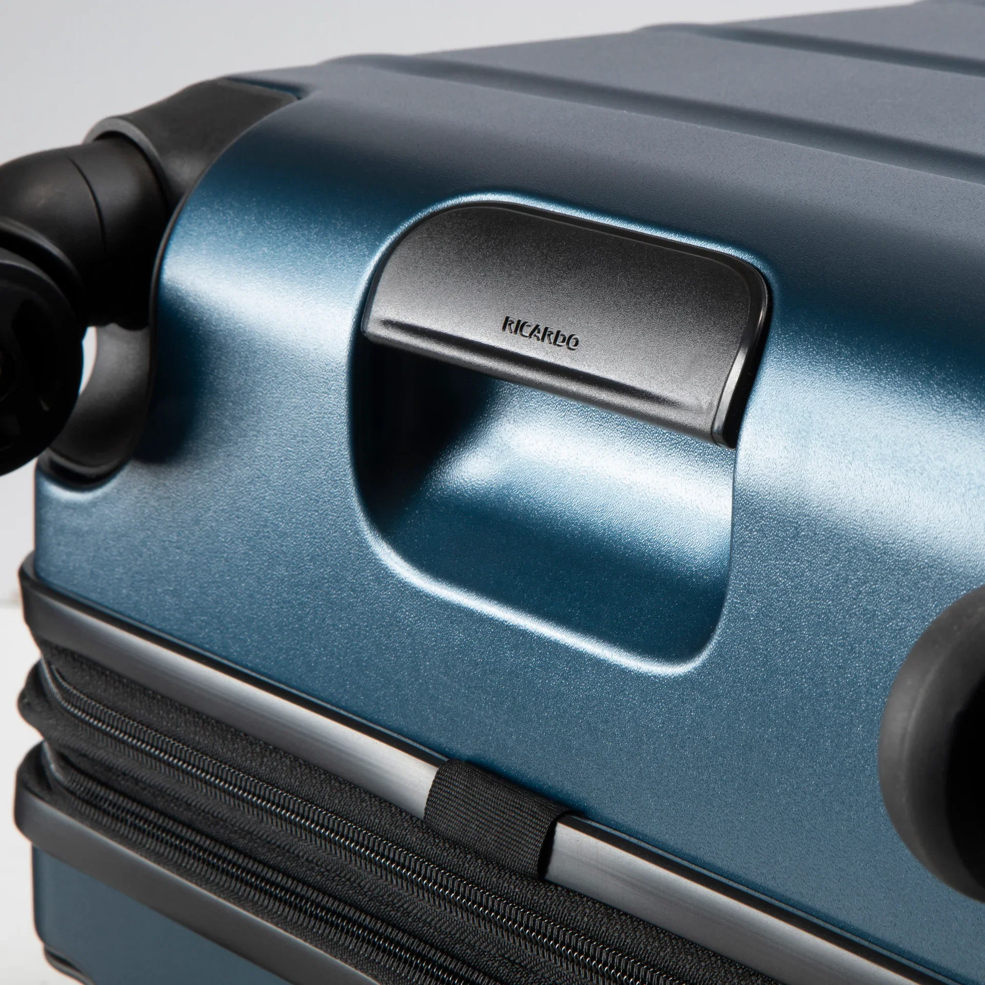 Ricardo Beverly Hills Cambria Hardside Medium Check-In Expandable Spinner - Blue Pearl - Image 9