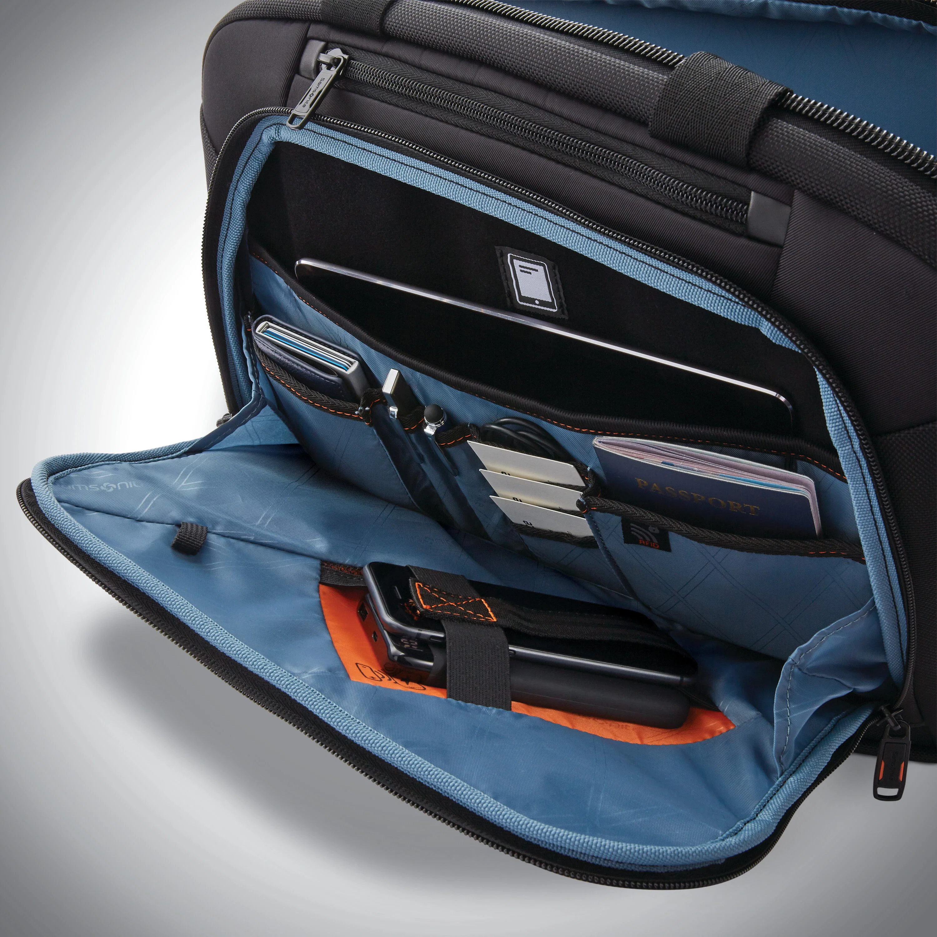 Samsonite Pro Double Compartment Brief - Black - Image 3