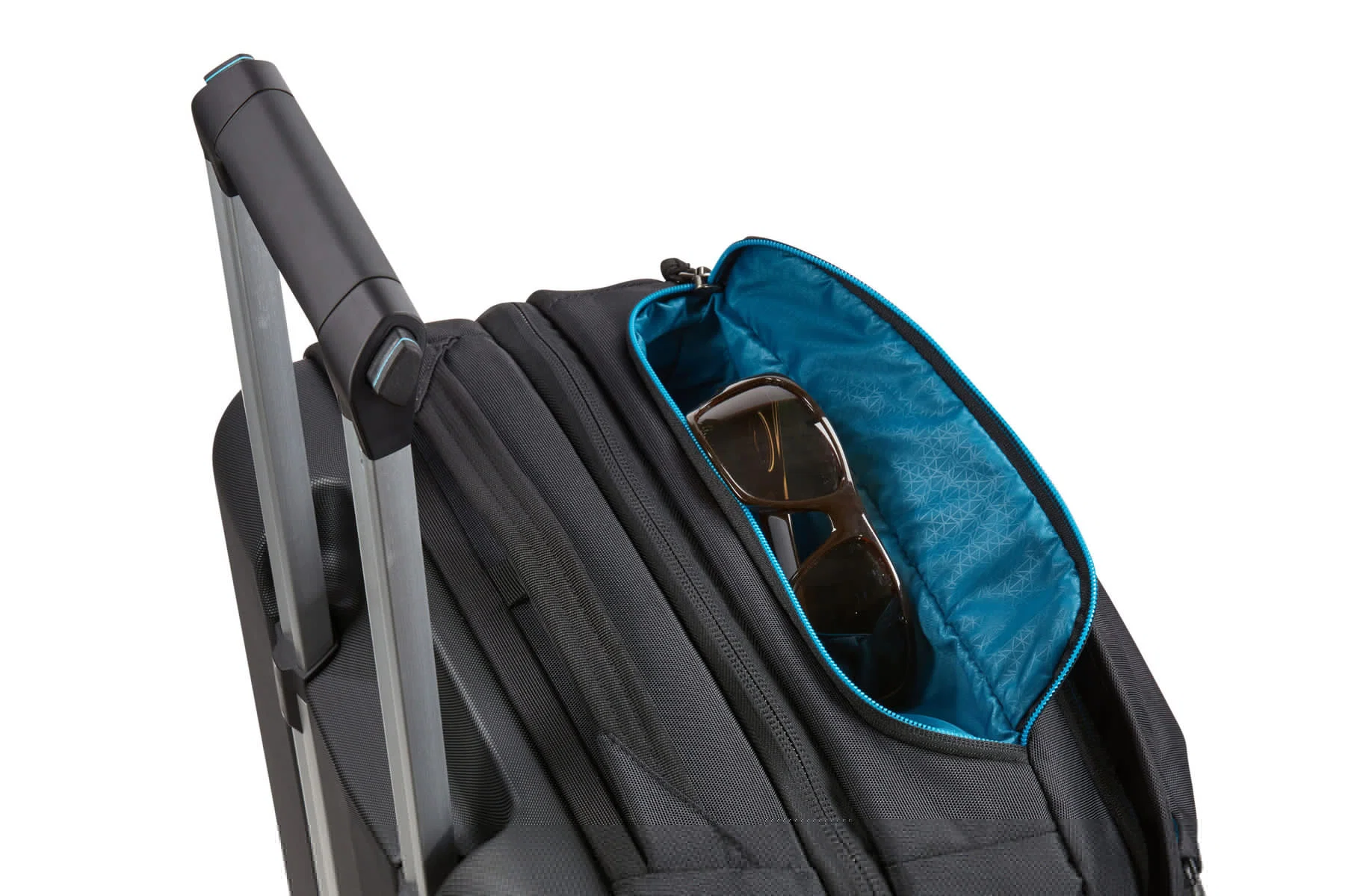 Thule Subterra Wheeled Duffel 70cm/28"  - Black - Image 8